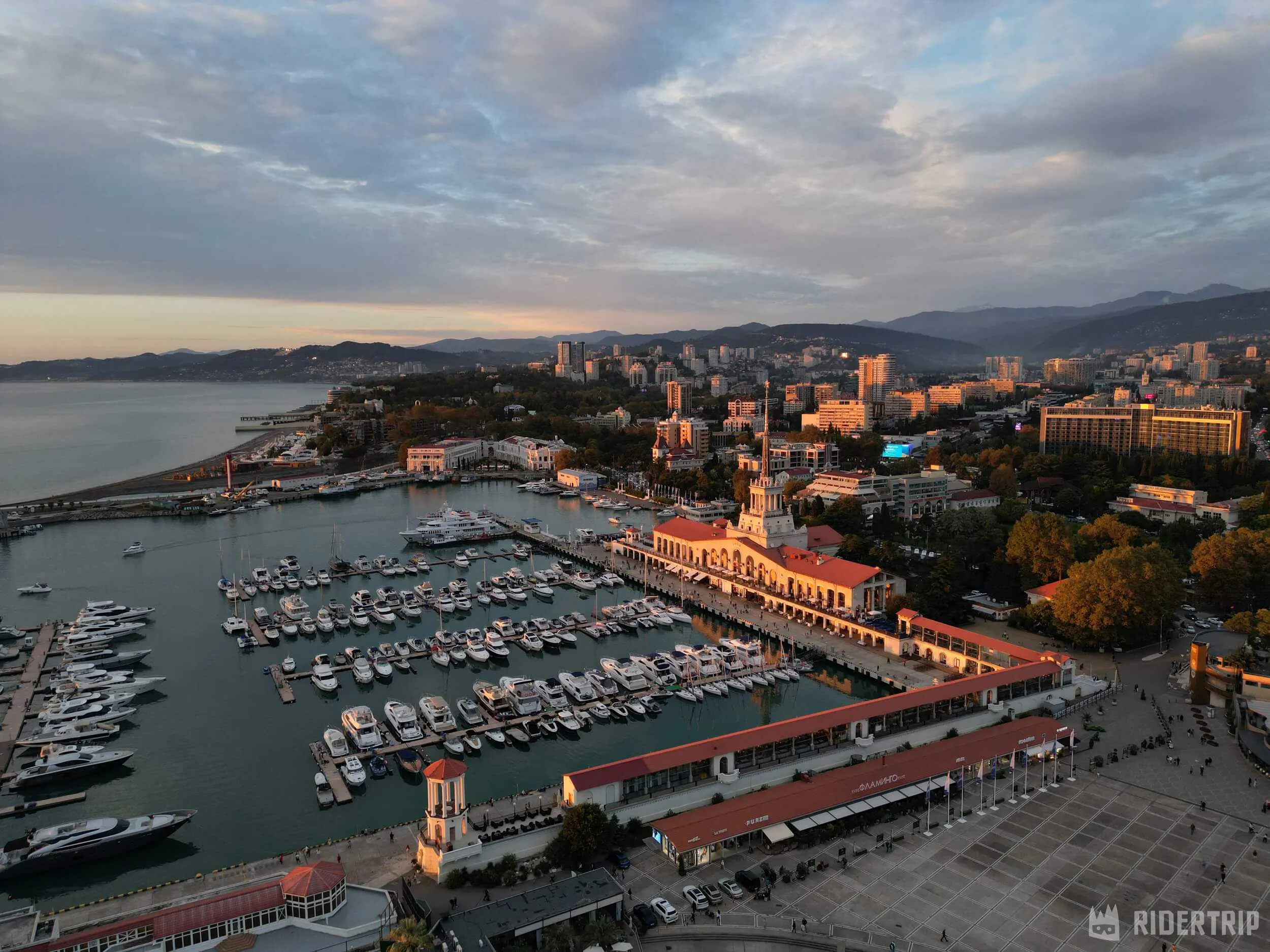 Как выбрать курортный пансионат: от расстояния до пляжа до медтехники